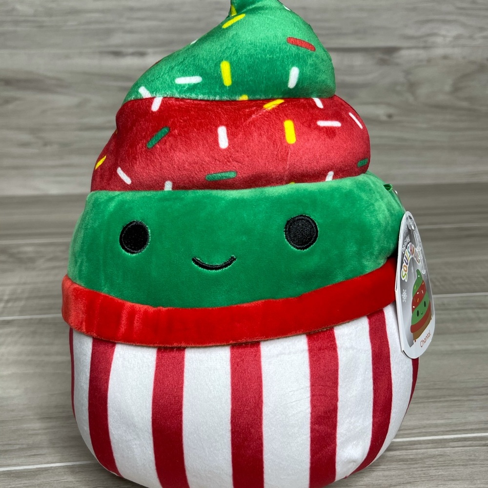 Squishmallow Chantal Cupcake Holiday Christmas